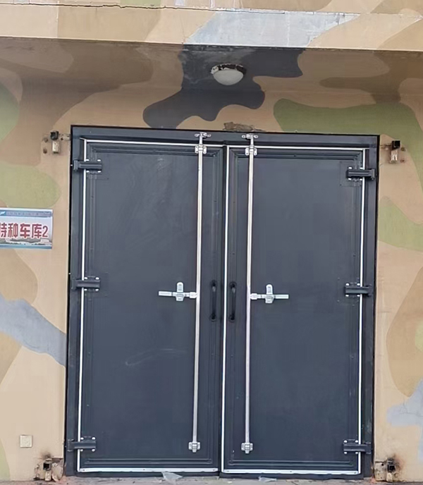 武山工业平开门