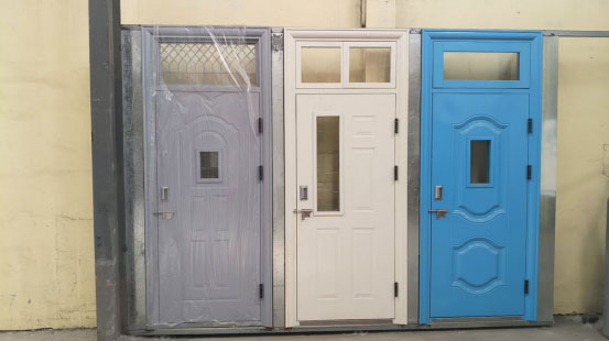 武山学校教室门