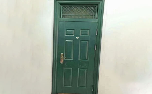 武山学校教室门