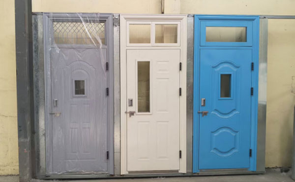 武山学校教室门