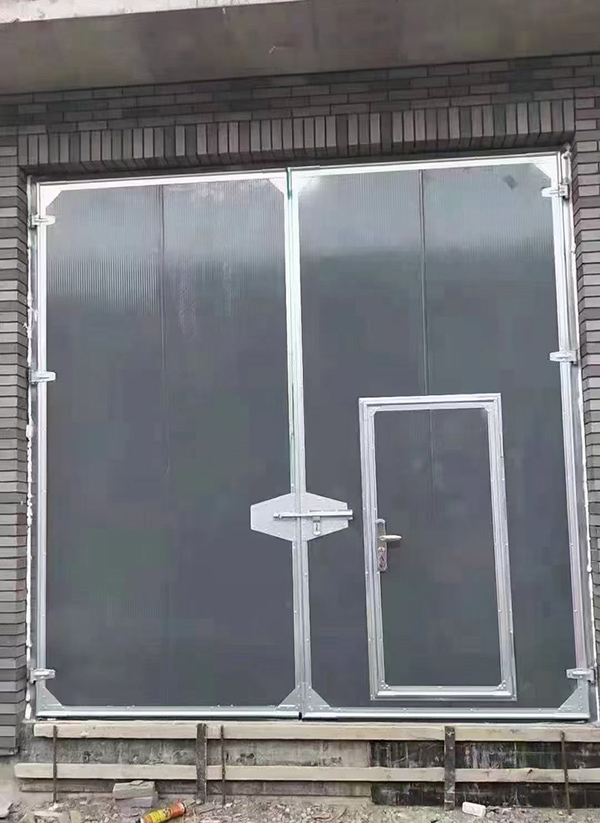 武山工业平开门在大型设备制造车间的应用实例