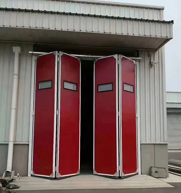 武山工业折叠门在大型装配车间出入口的应用实例