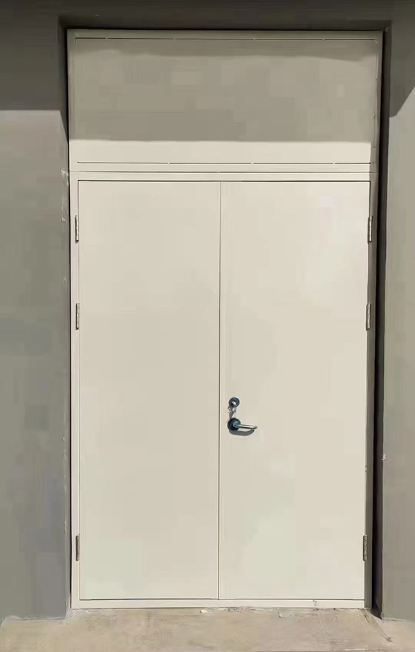 展览馆项目完成大跨度武山防火门安装